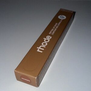 RHODE Peptide Lip Shape — Balance